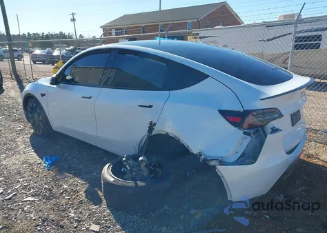 2022 Tesla Model Y Performance Dual Motor All-Wheel Drive from USA, damaged, VIN 7SAYGDEFXNF467294